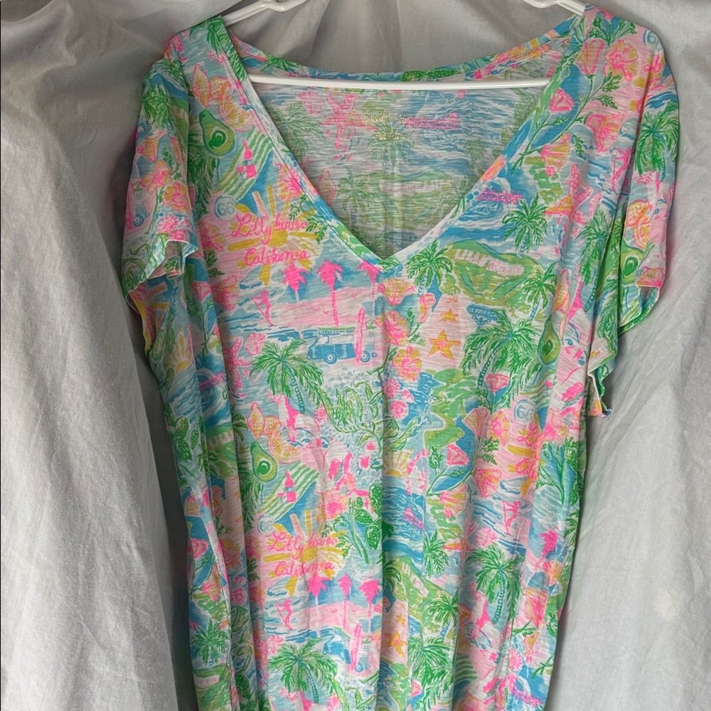 Lilly Pulitzer Tropical Print California V-Neck Tee